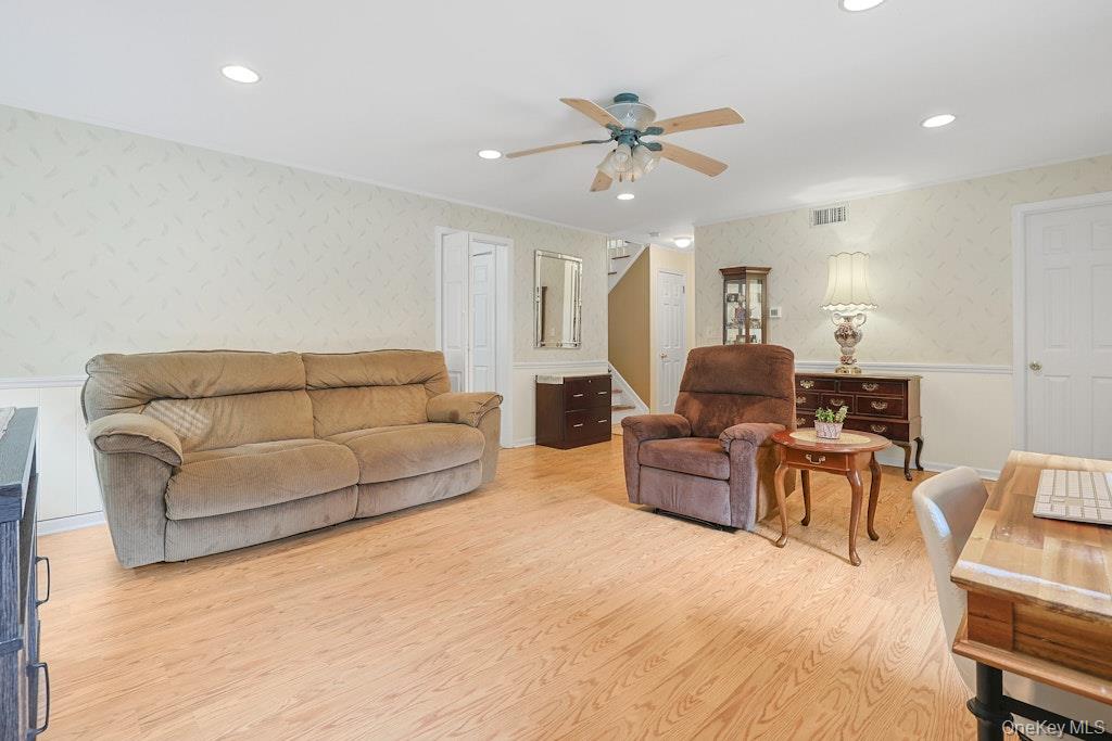 15 Augur Road, Airmont, NY 10901