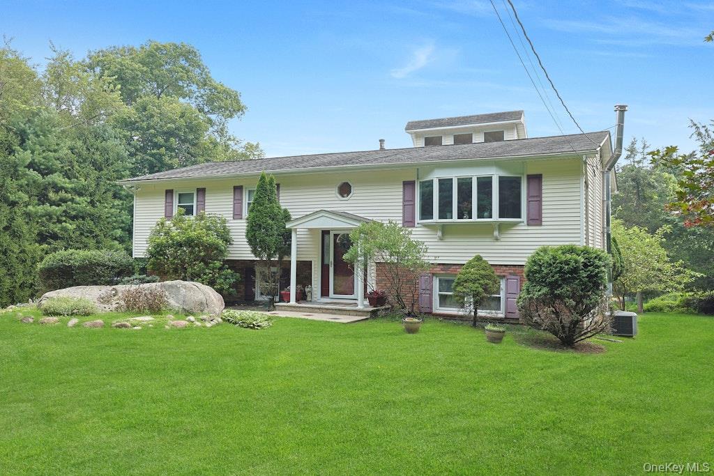15 Augur Road, Airmont, NY 10901