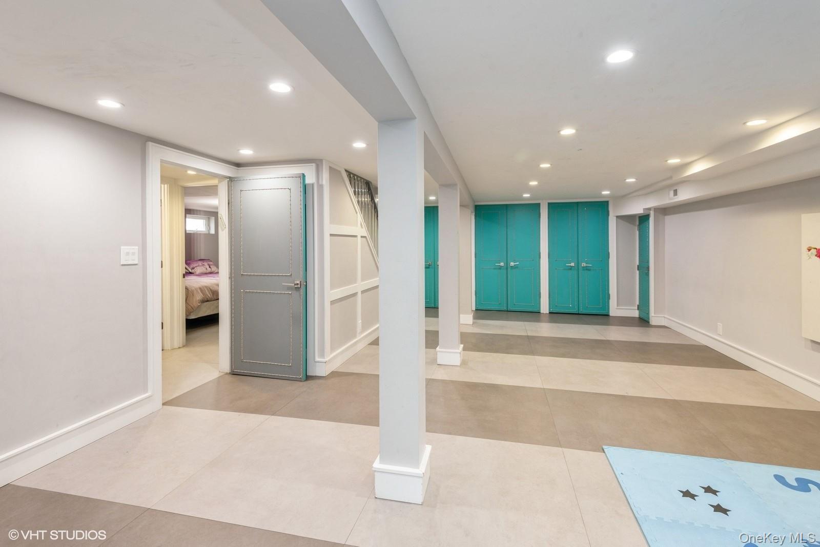 729 Wilson St, North Woodmere, NY 11581