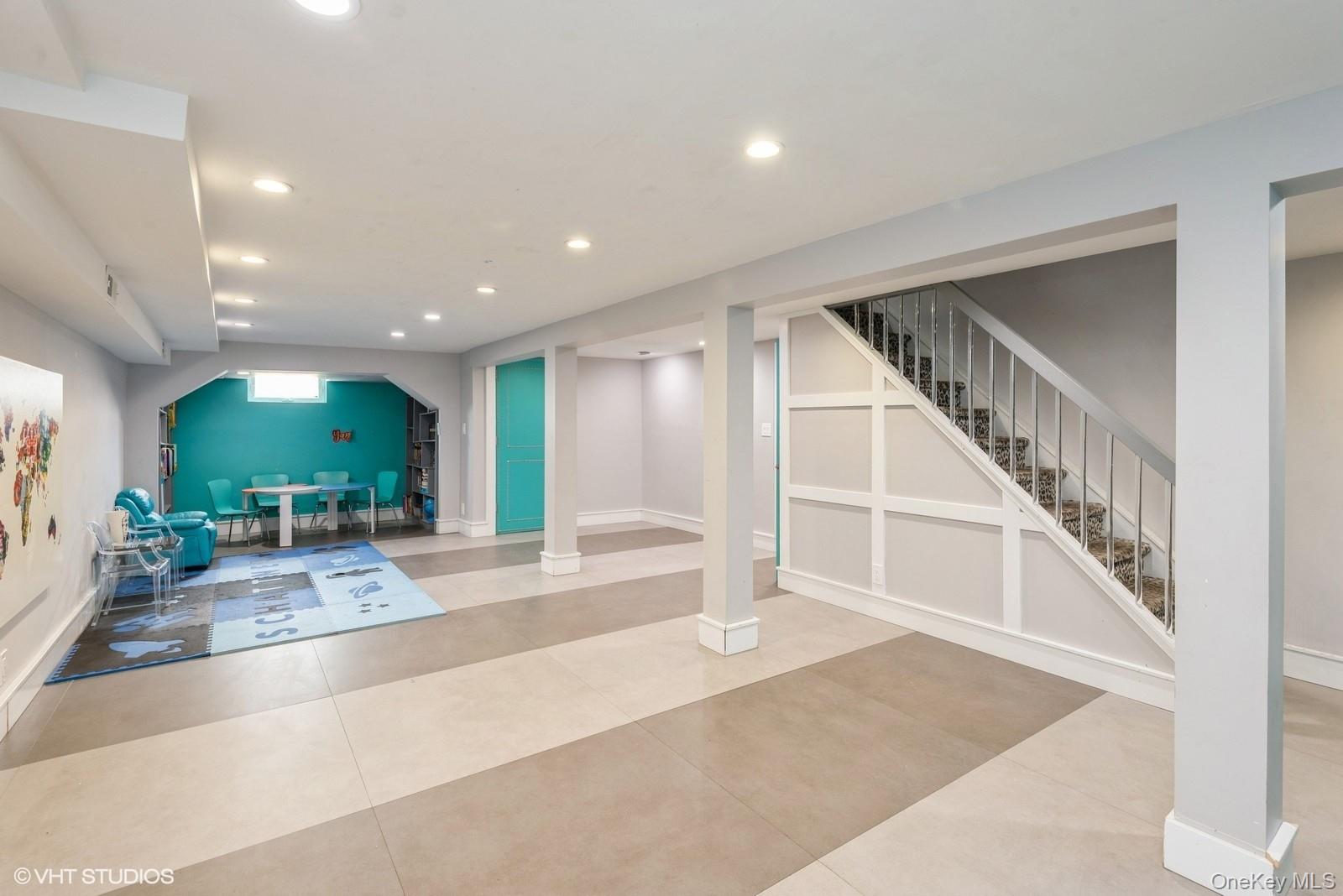 729 Wilson St, North Woodmere, NY 11581