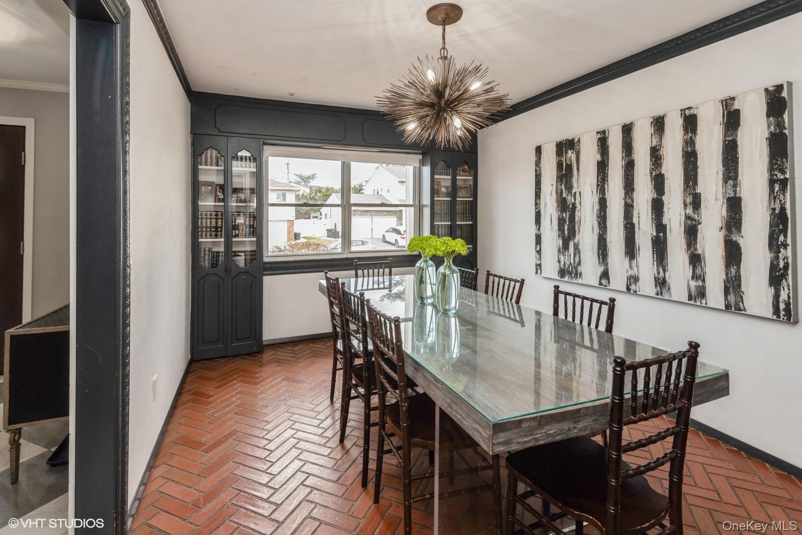 729 Wilson St, North Woodmere, NY 11581