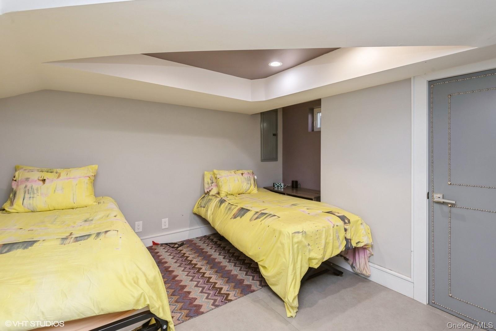 729 Wilson St, North Woodmere, NY 11581