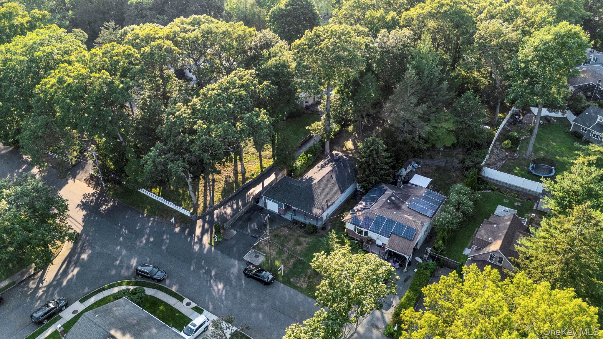 27 Nichols Road, Huntington Station, NY 11746