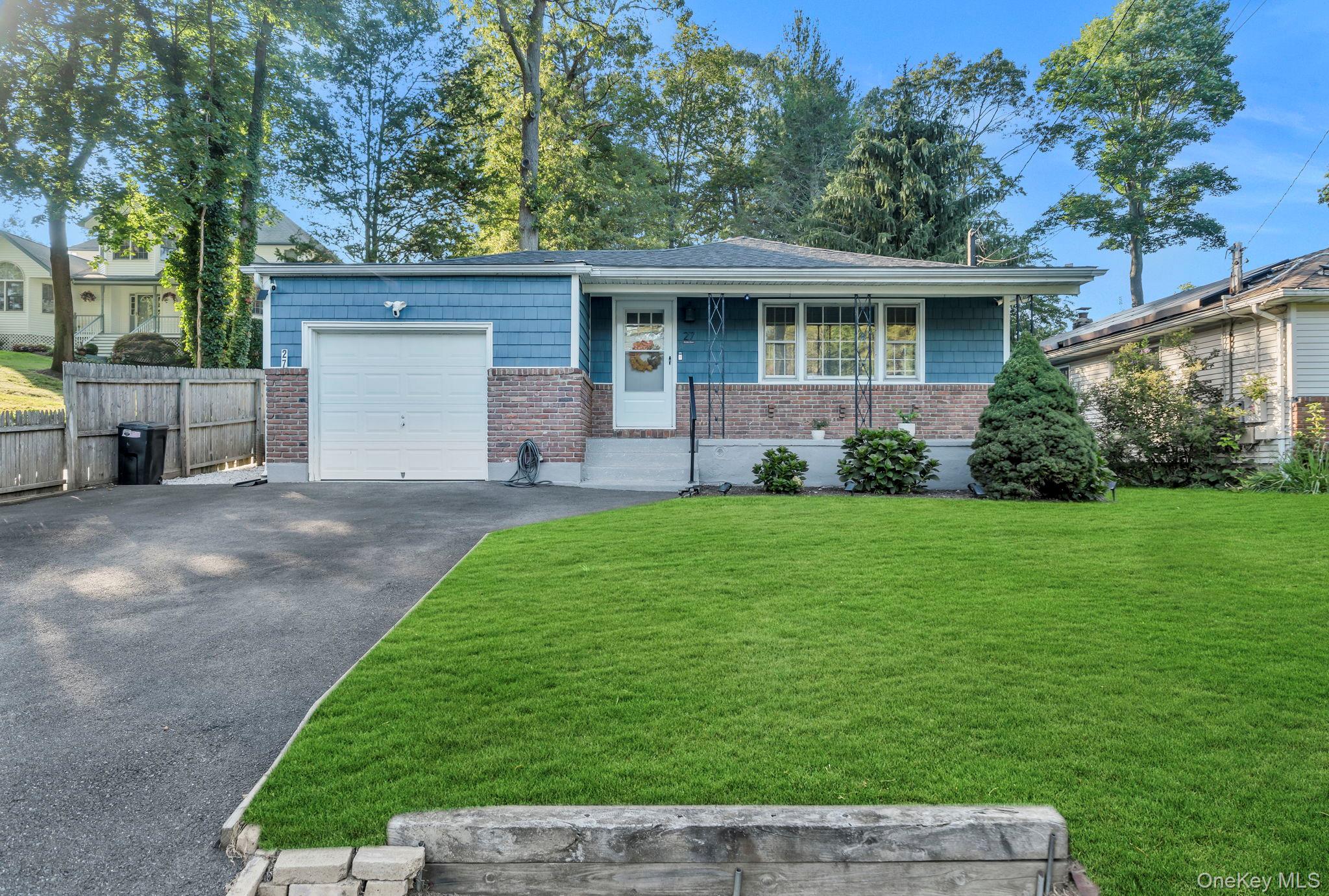 27 Nichols Road, Huntington Station, NY 11746