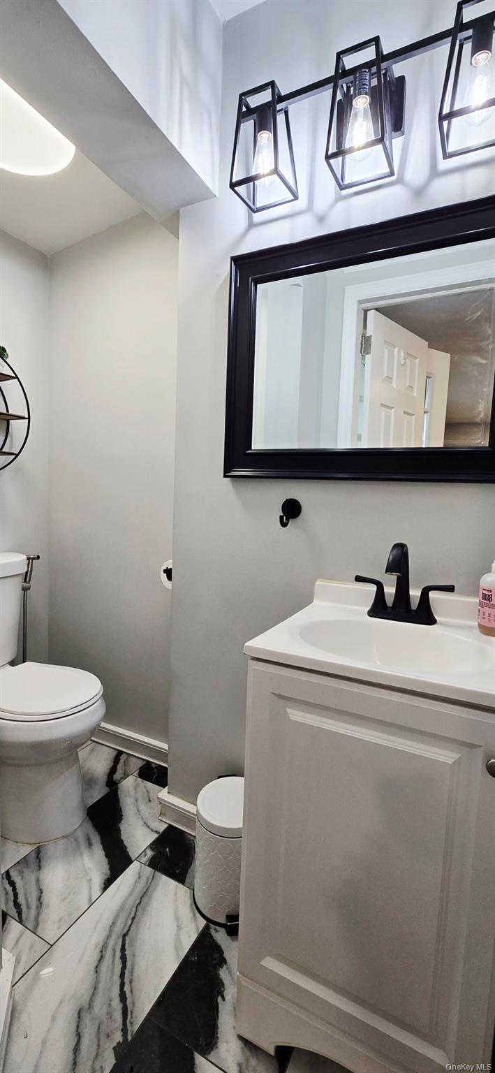 27 Nichols Road, Huntington Station, NY 11746