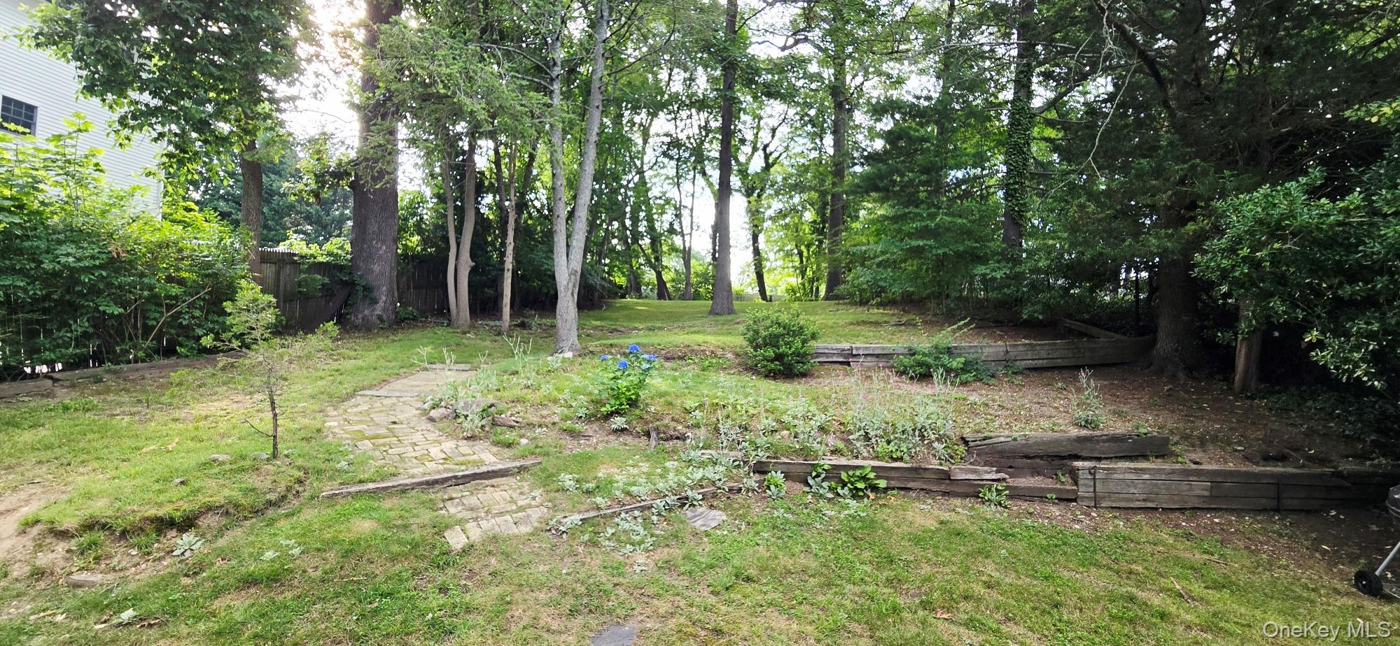 27 Nichols Road, Huntington Station, NY 11746