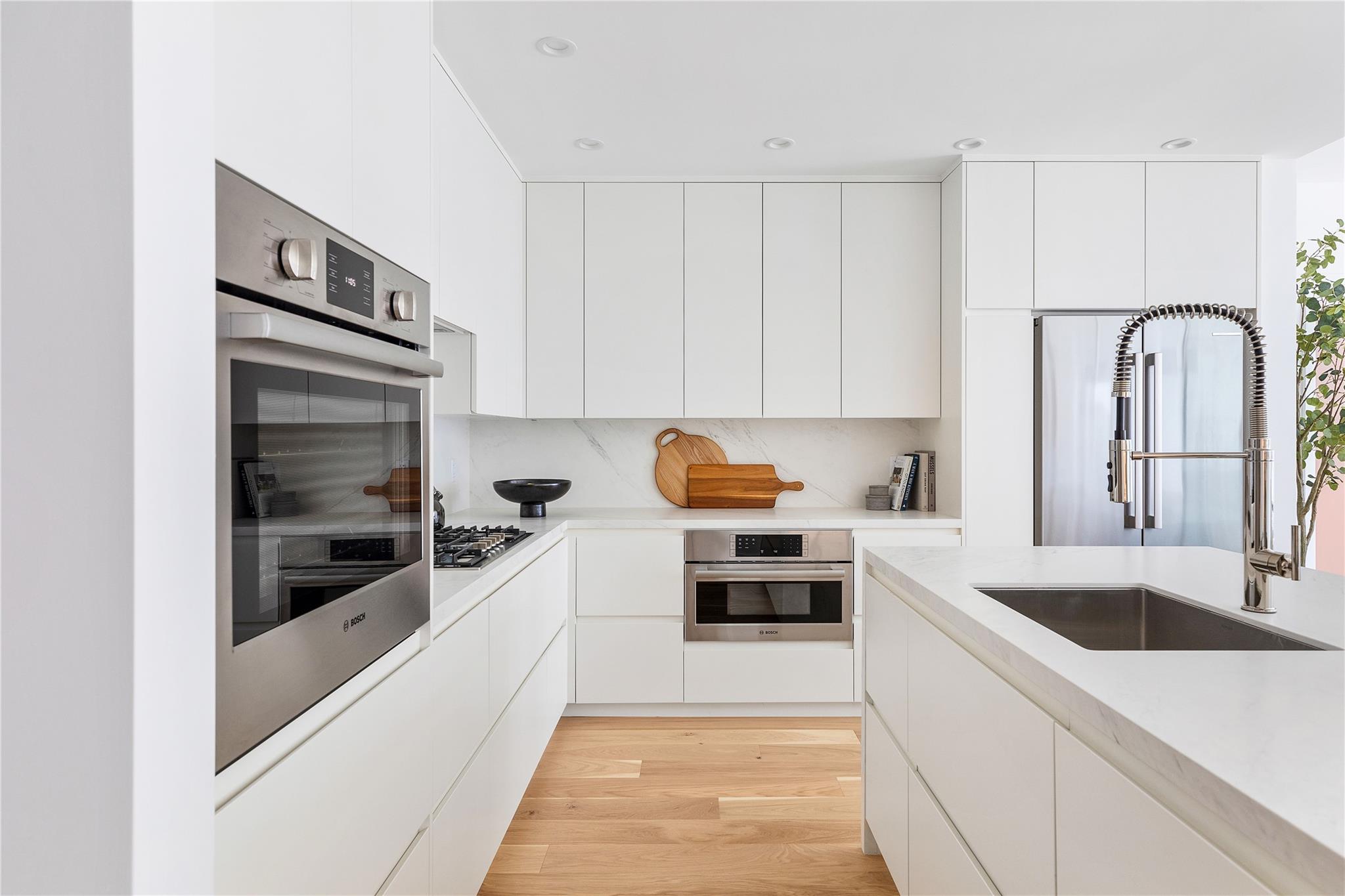 140 Boardwalk # L5B, Long Beach, NY 11561