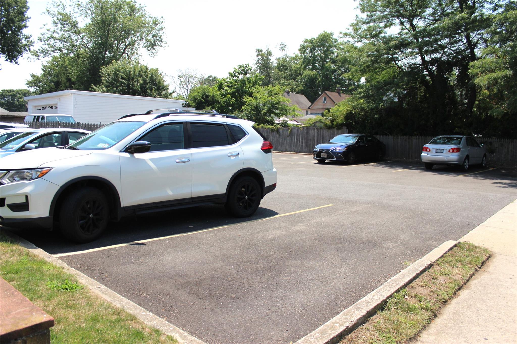 1000 Atlantic Avenue, Baldwin, NY 11510