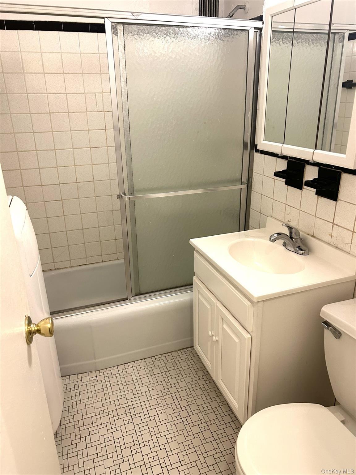 81-11 45 Avenue # 3, Elmhurst, NY 11373