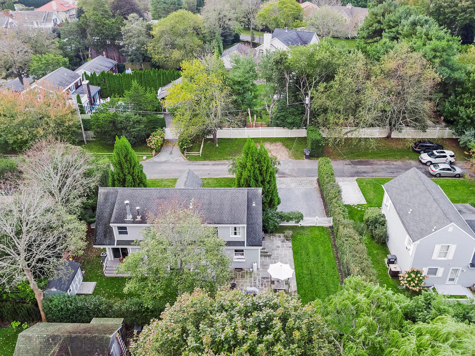 91 Howell Street, Southampton, NY 11968