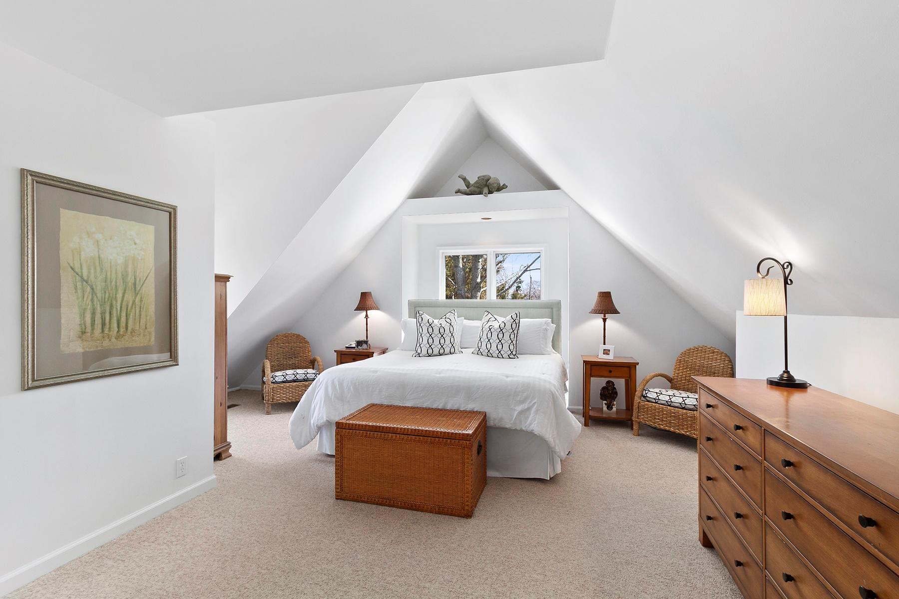 91 Howell Street, Southampton, NY 11968