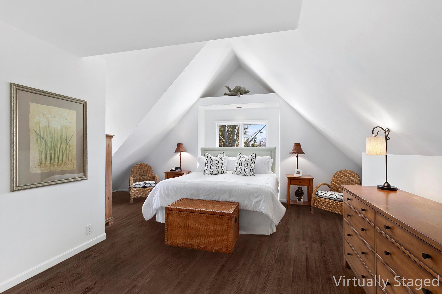 91 Howell Street, Southampton, NY 11968