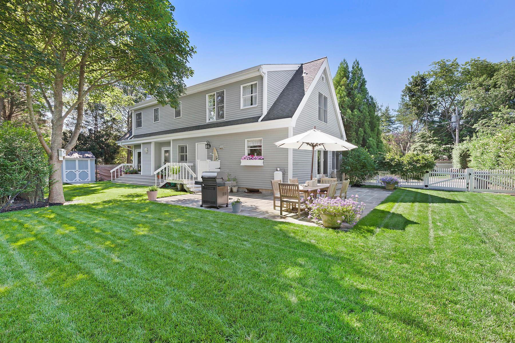 91 Howell Street, Southampton, NY 11968