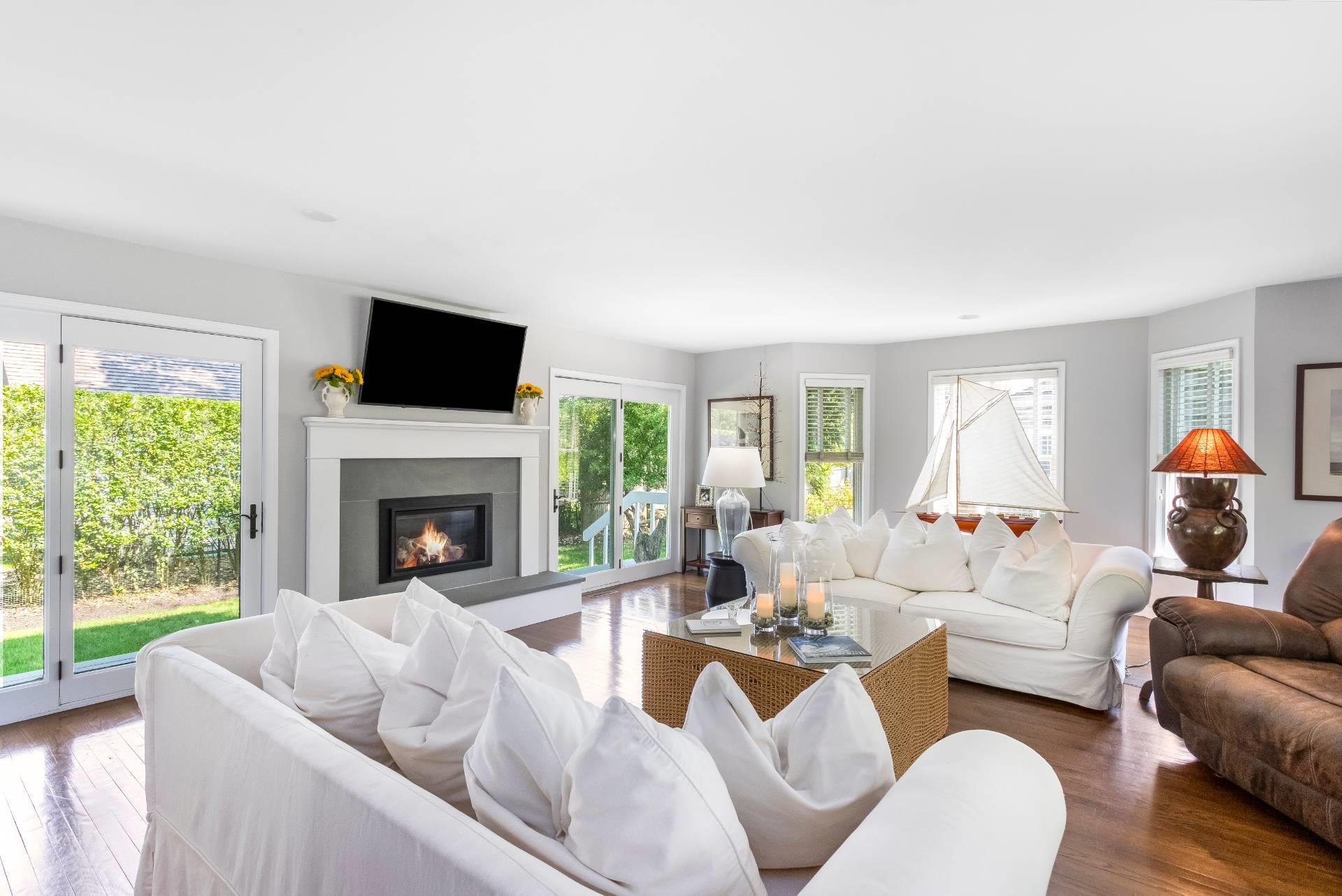 91 Howell Street, Southampton, NY 11968