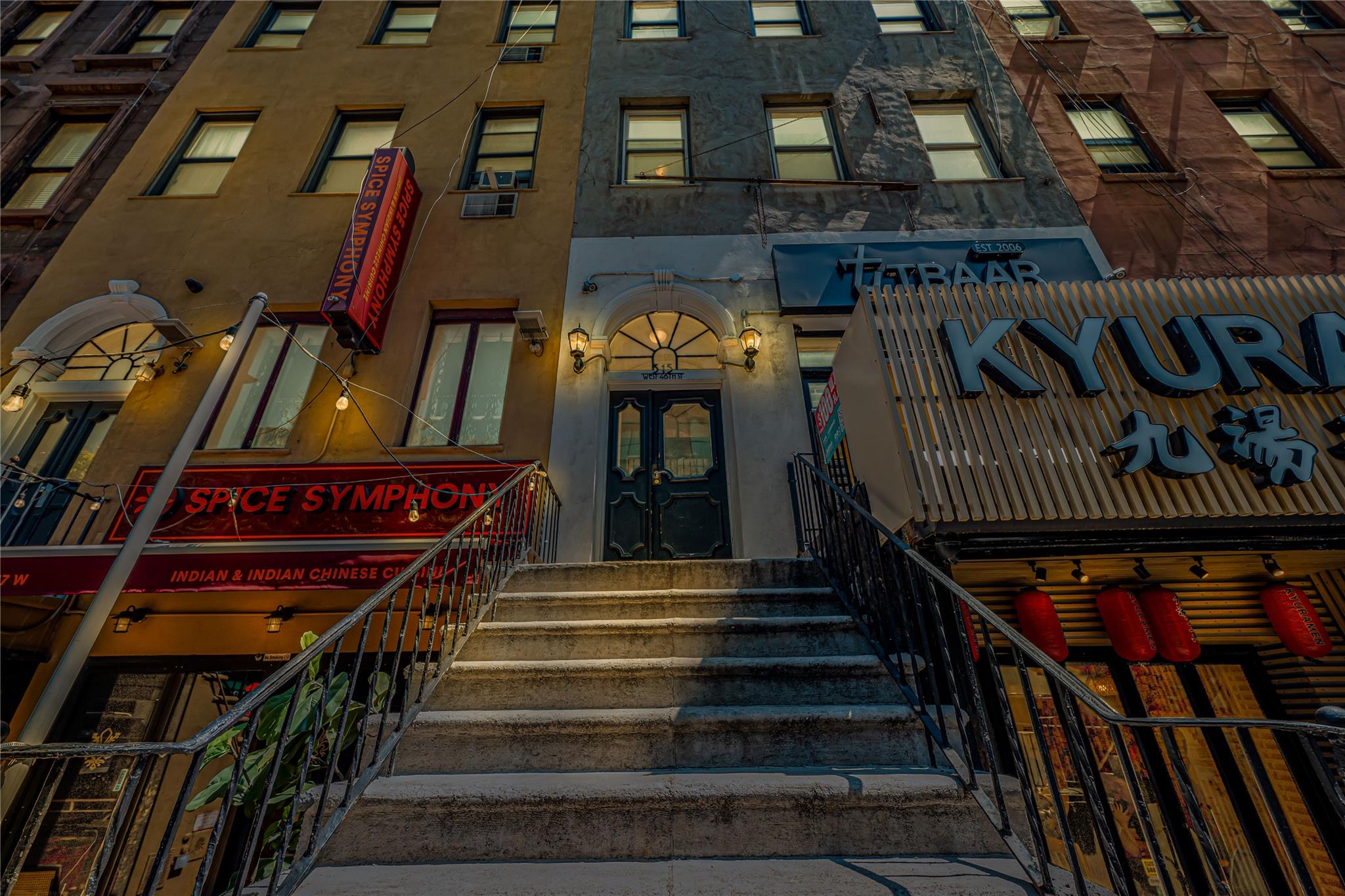 315 W 46 Street, New York (Manhattan), NY 10036