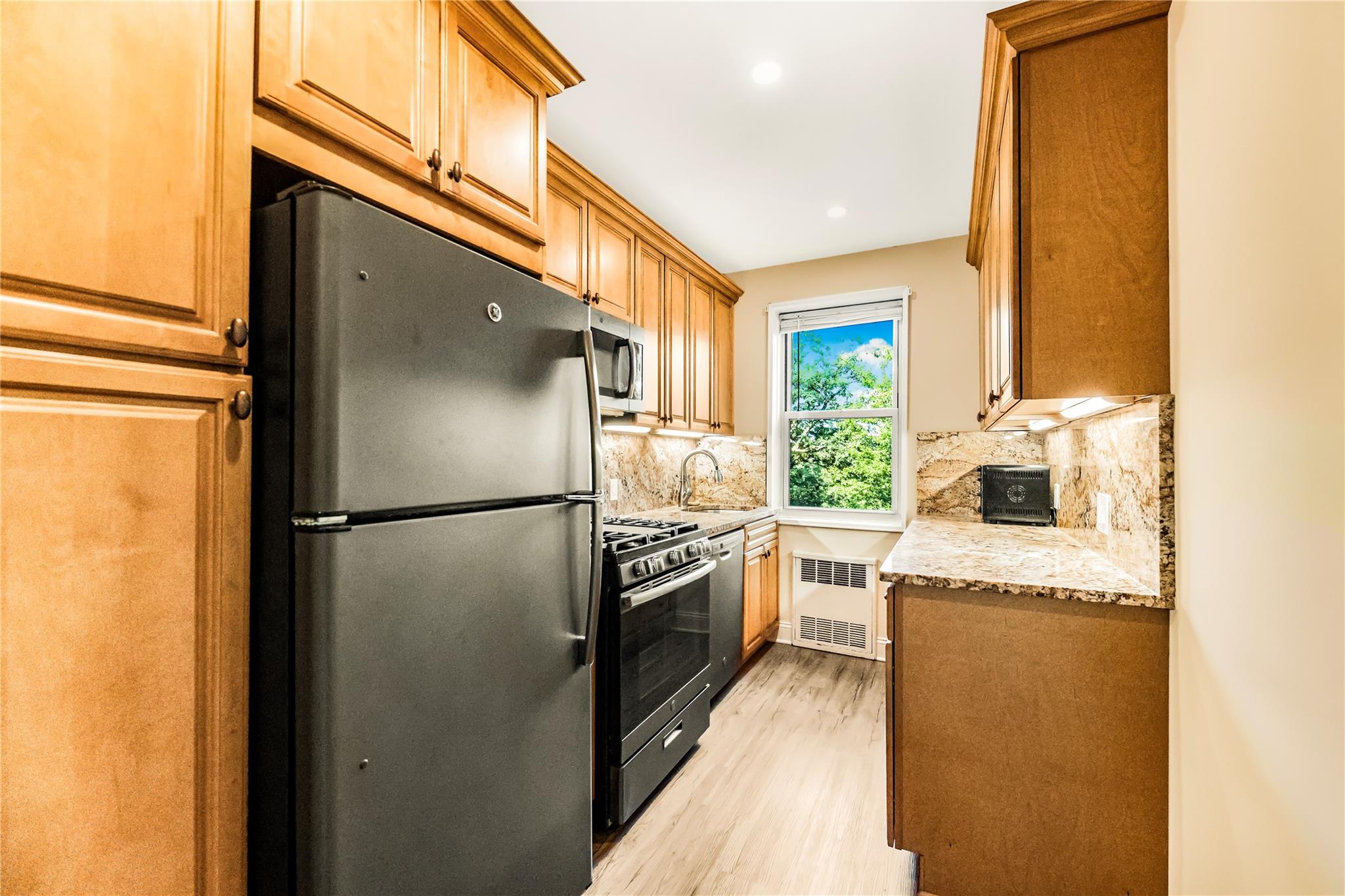 609 Palmer Road # 4J, Yonkers, NY 10701