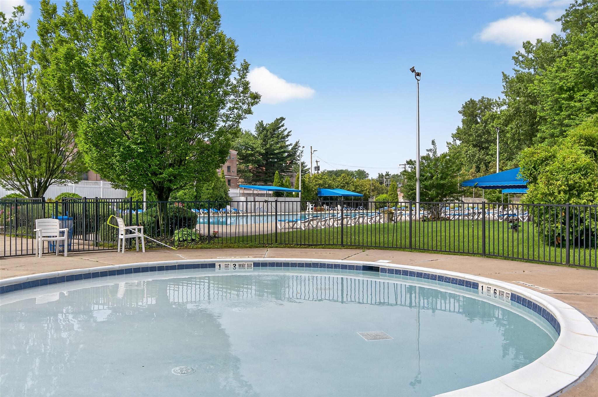 26 Terrace Circle # 9C, Great Neck, NY 11021