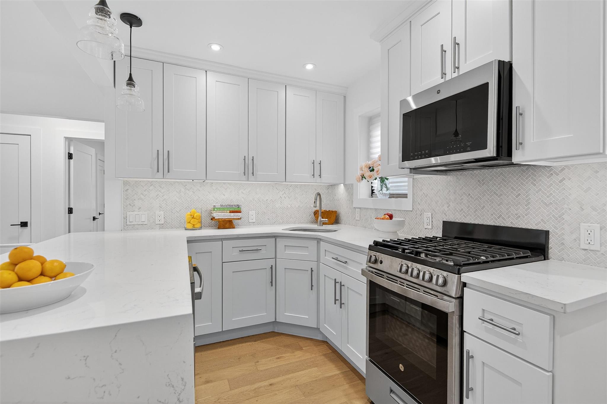 26 Terrace Circle # 9C, Great Neck, NY 11021