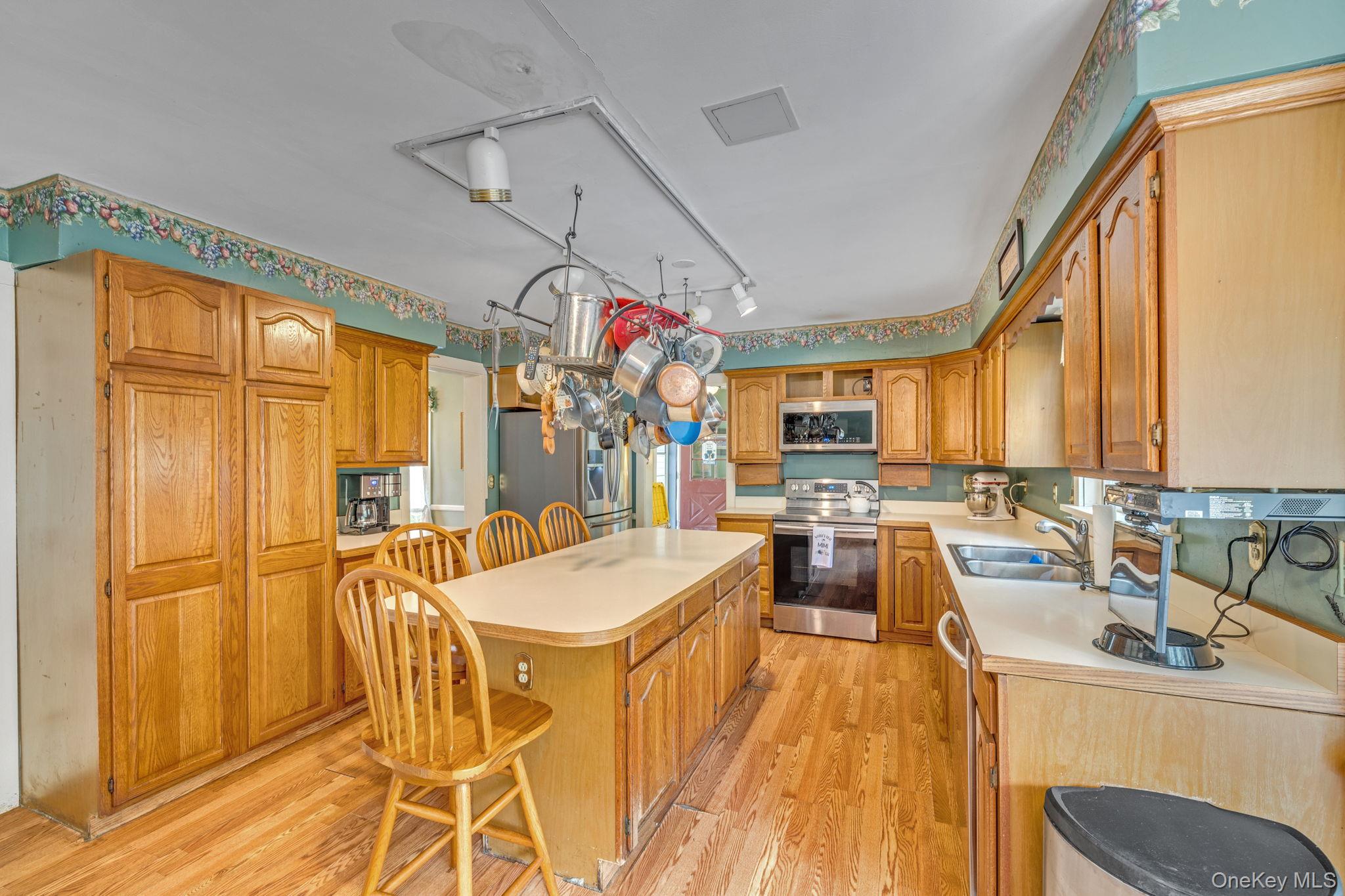 2 Gerri Court, Wallkill, NY 12589