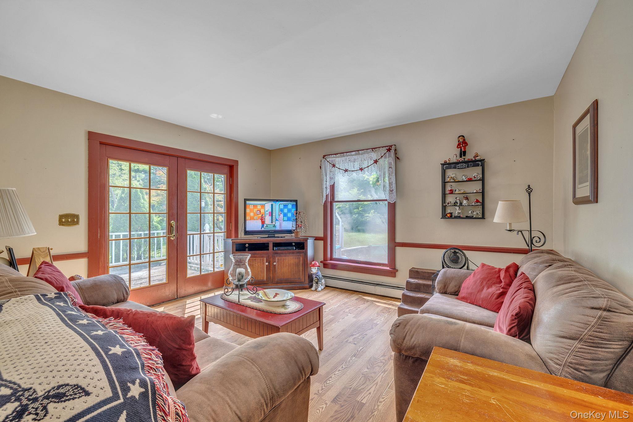 2 Gerri Court, Wallkill, NY 12589