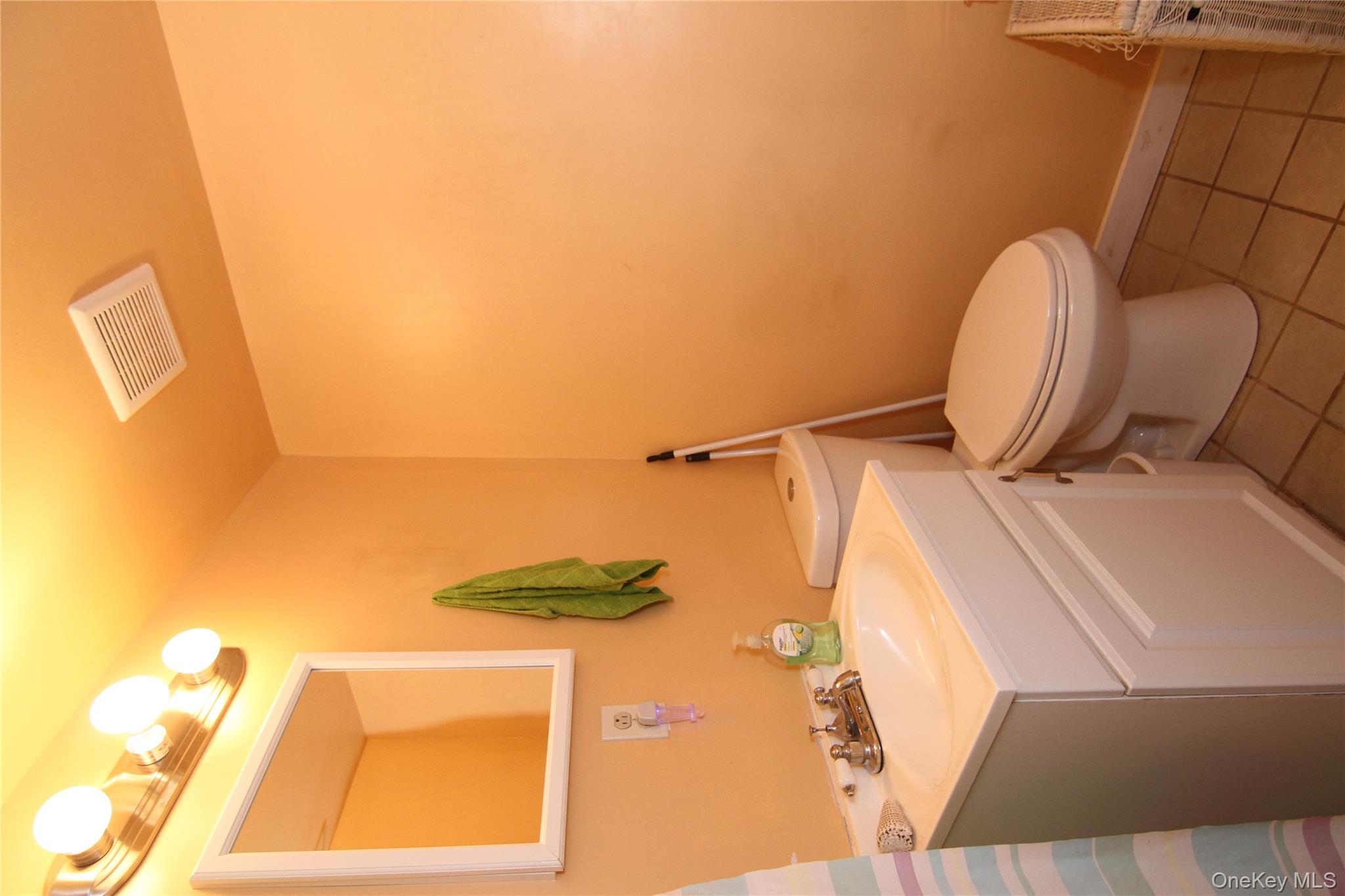 3155 Lexington Avenue # 18AB, Mohegan Lake, NY 10567