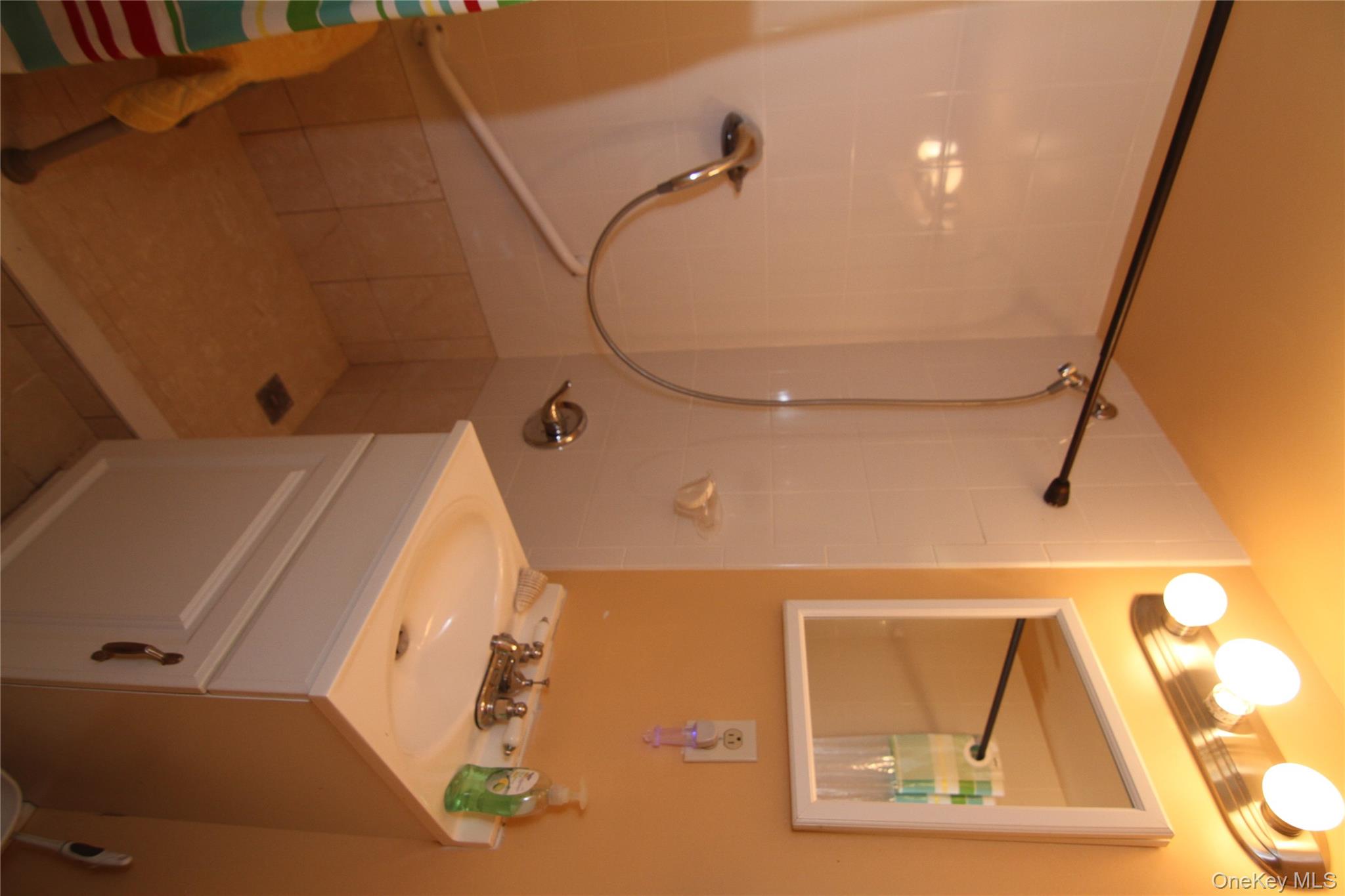 3155 Lexington Avenue # 18AB, Mohegan Lake, NY 10567