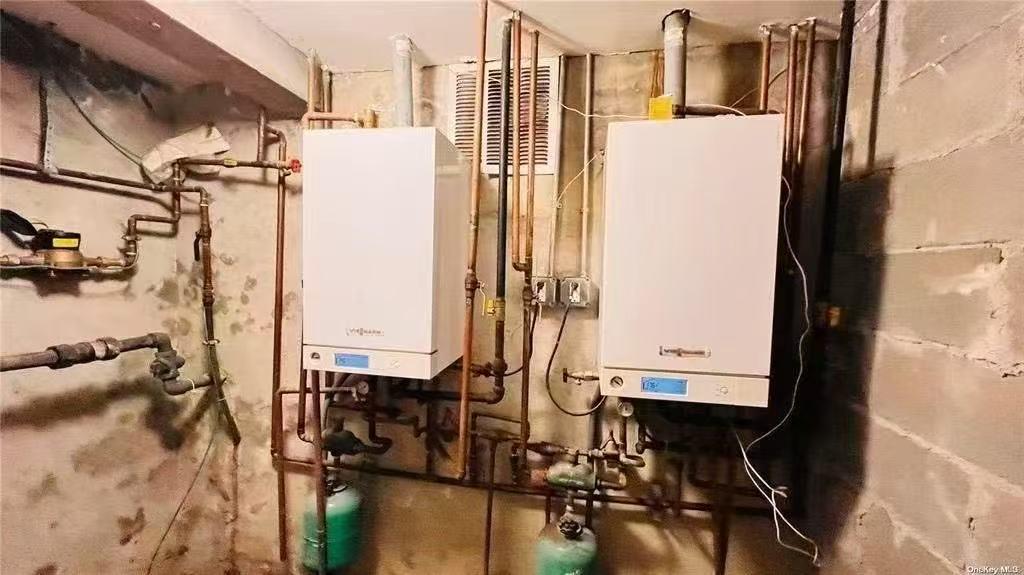 12318 85th Avenue, Kew Gardens, NY 11415