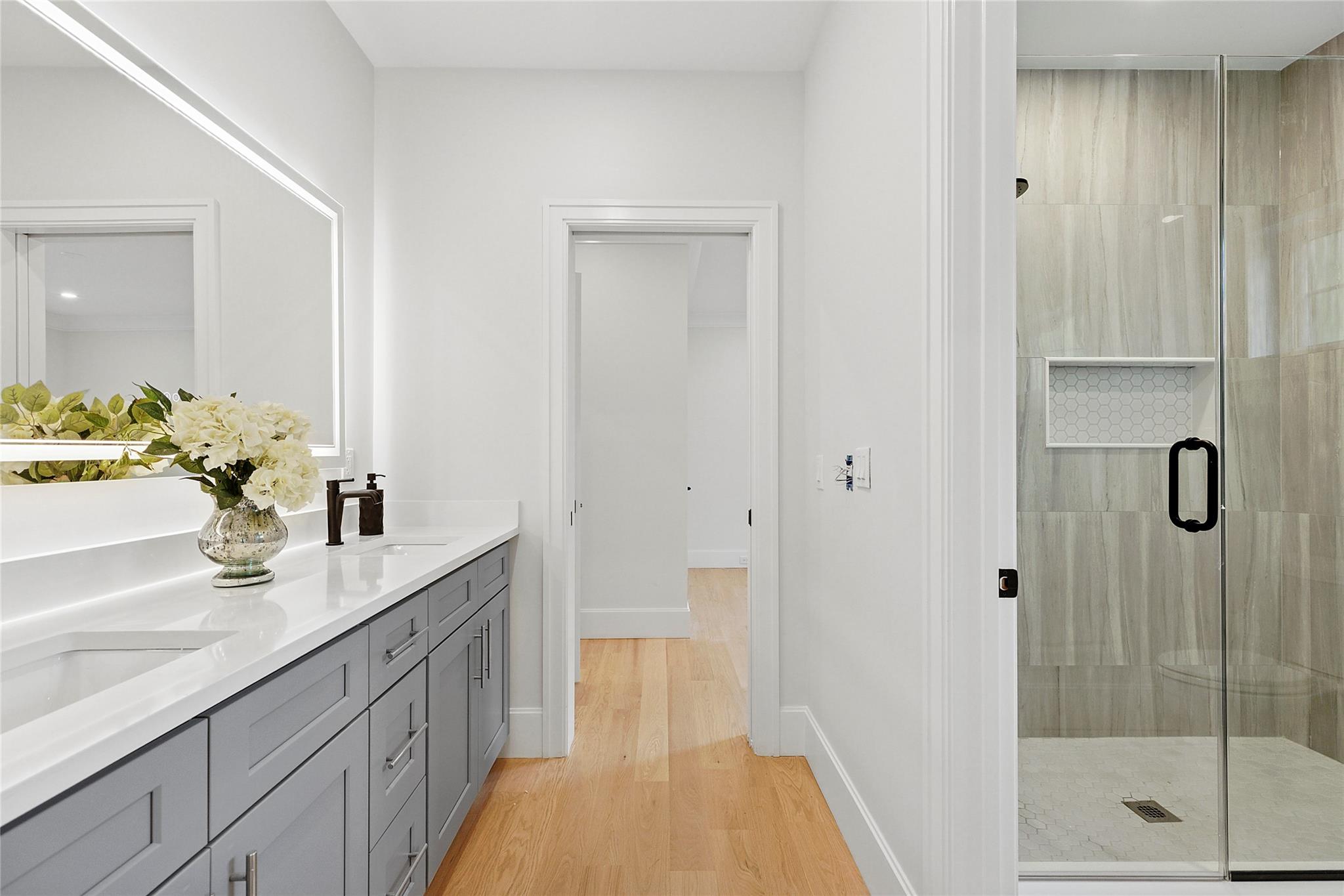 17 Chelsea Place, Dix Hills, NY 11746