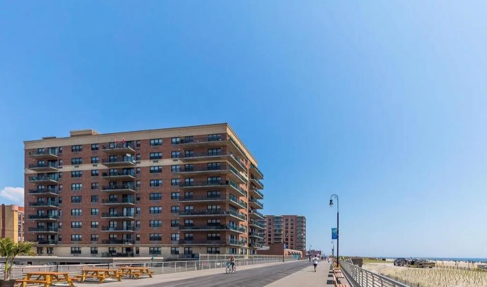 25 W Broadway # 115, Long Beach, NY 11561