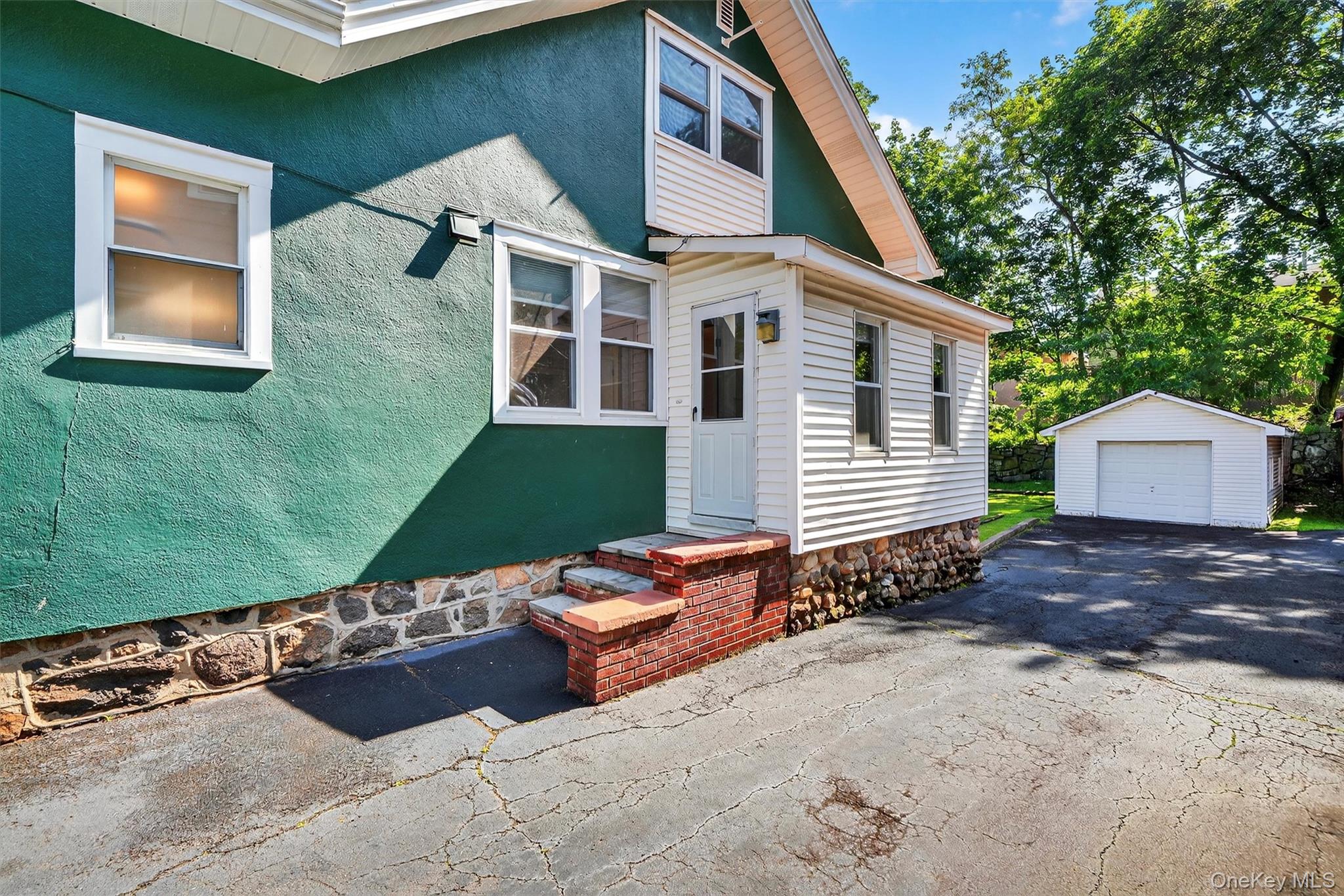 31 W Broadway, Nyack, NY 10960