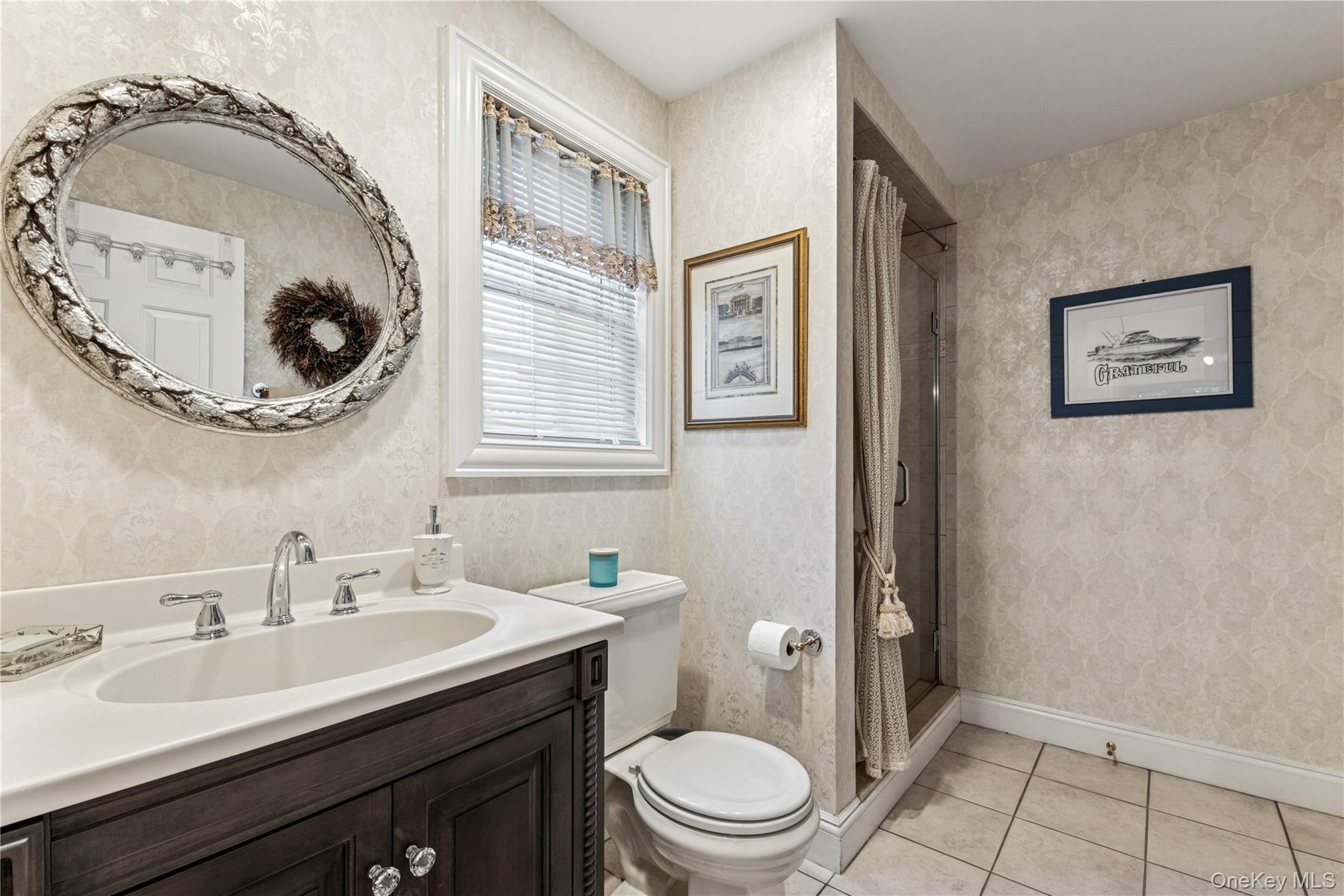 42 Roxen Road, Rockville Centre, NY 11570