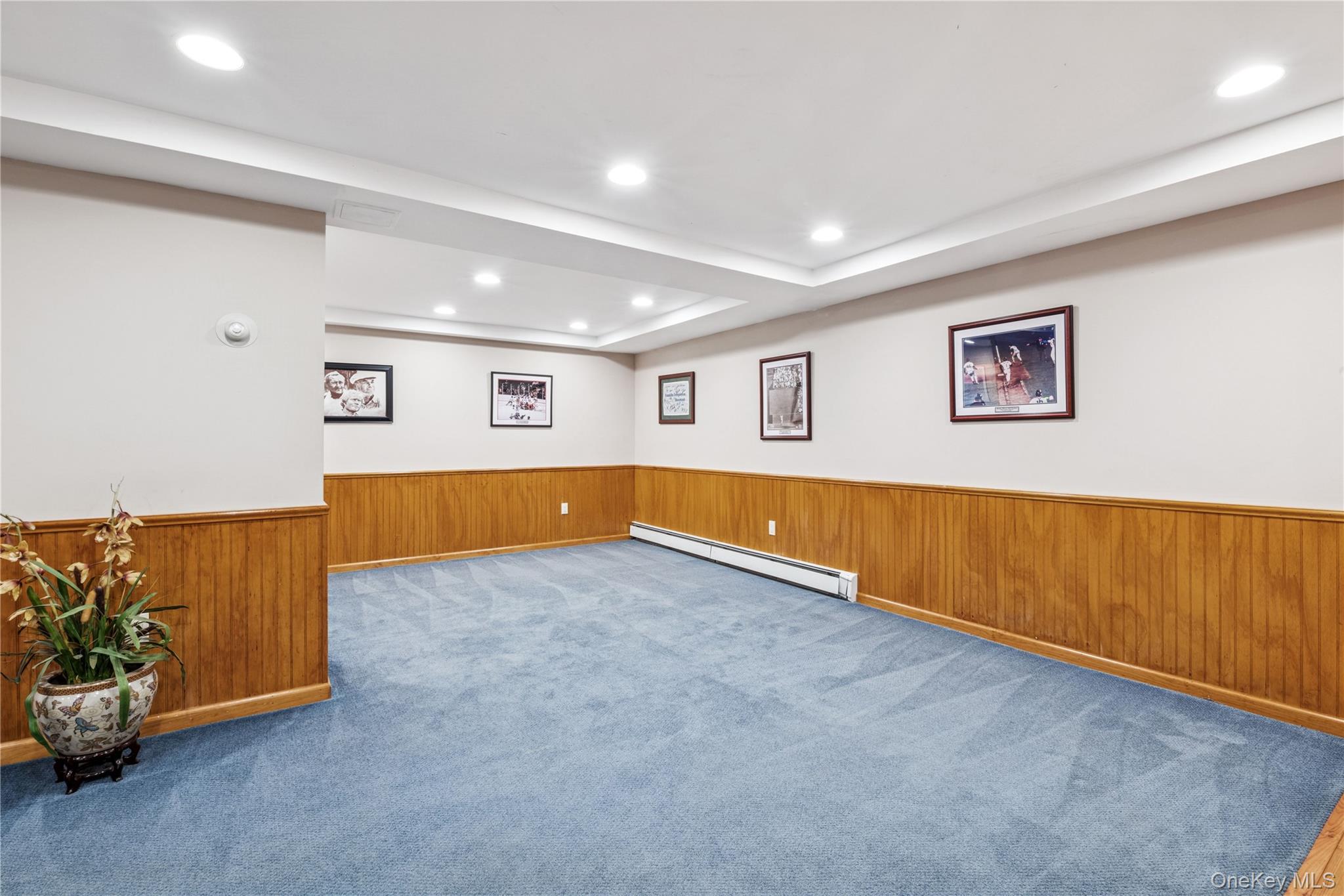 42 Roxen Road, Rockville Centre, NY 11570