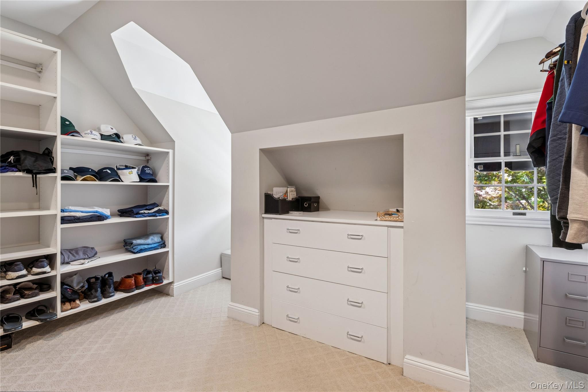 42 Roxen Road, Rockville Centre, NY 11570