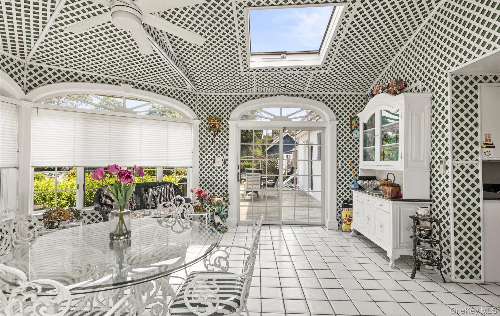 2 Johnson Drive, Brightwaters, NY 11718