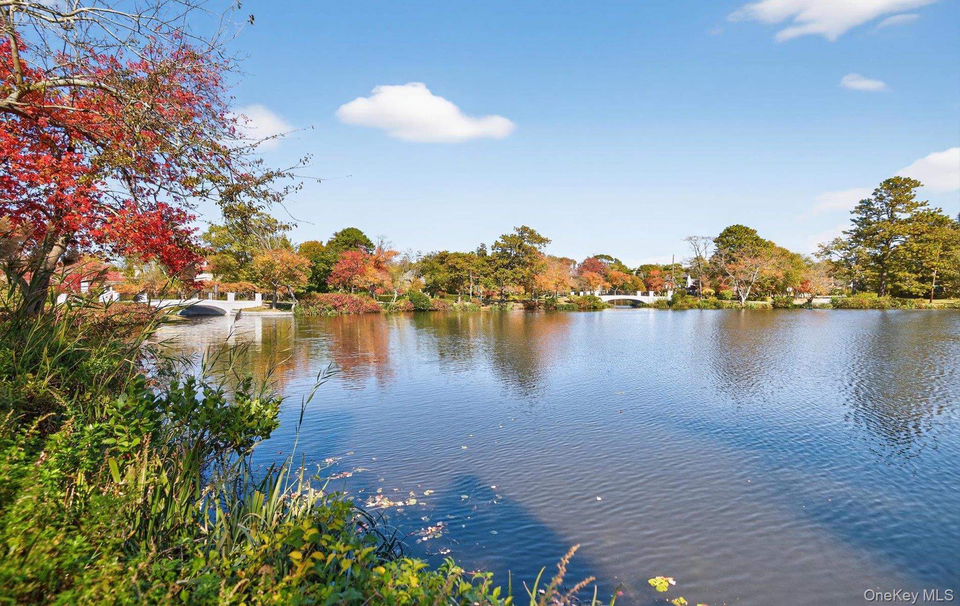 2 Johnson Drive, Brightwaters, NY 11718