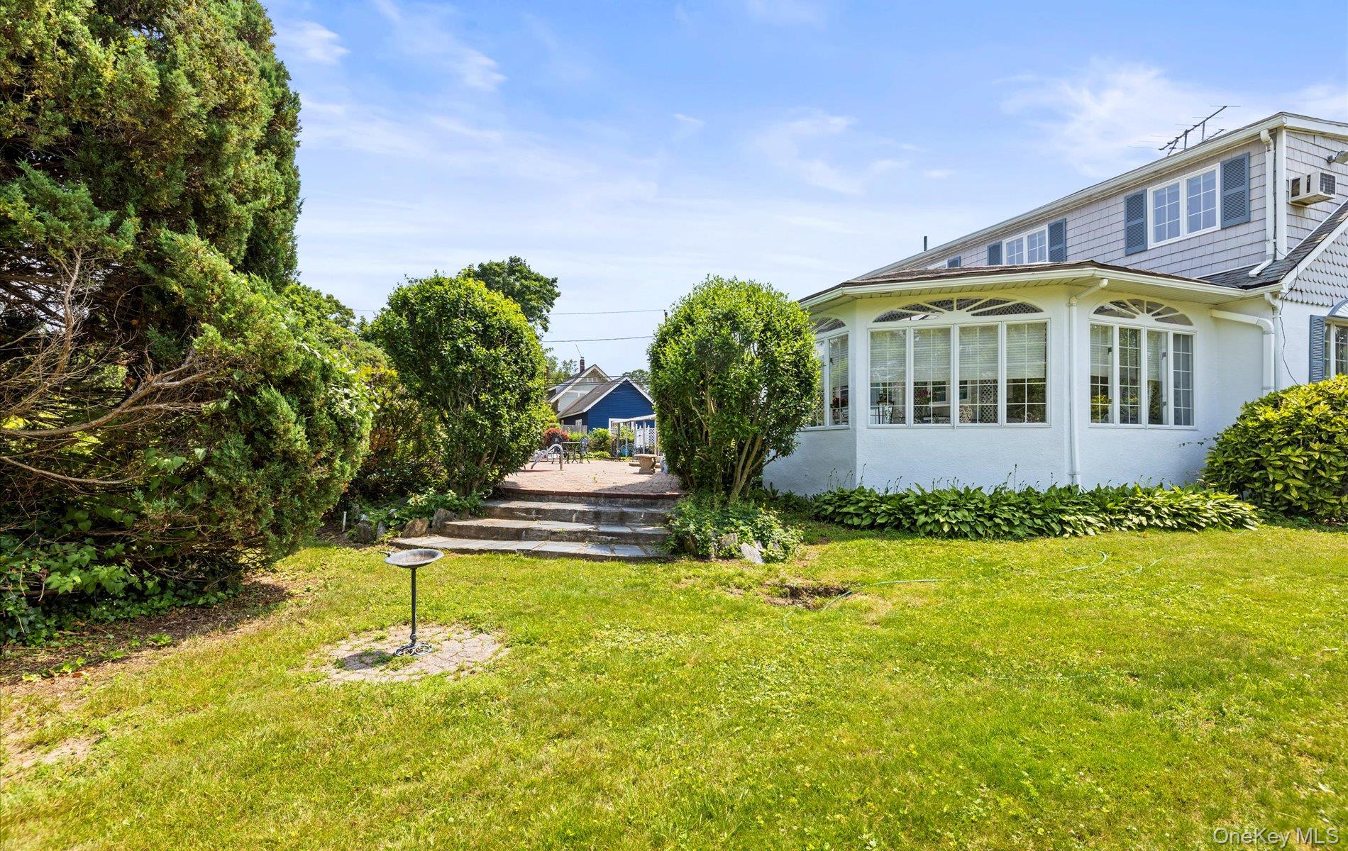 2 Johnson Drive, Brightwaters, NY 11718