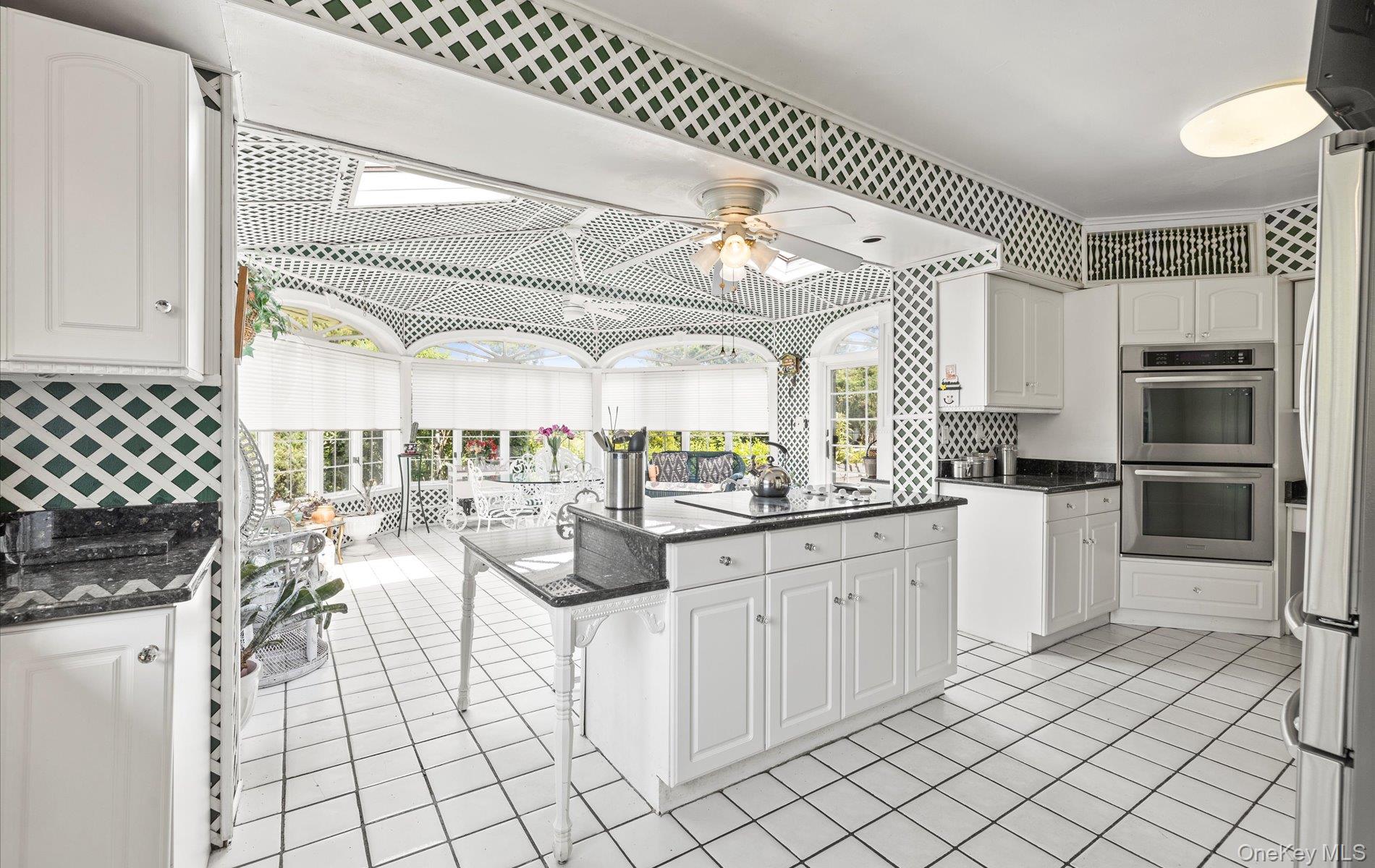 2 Johnson Drive, Brightwaters, NY 11718