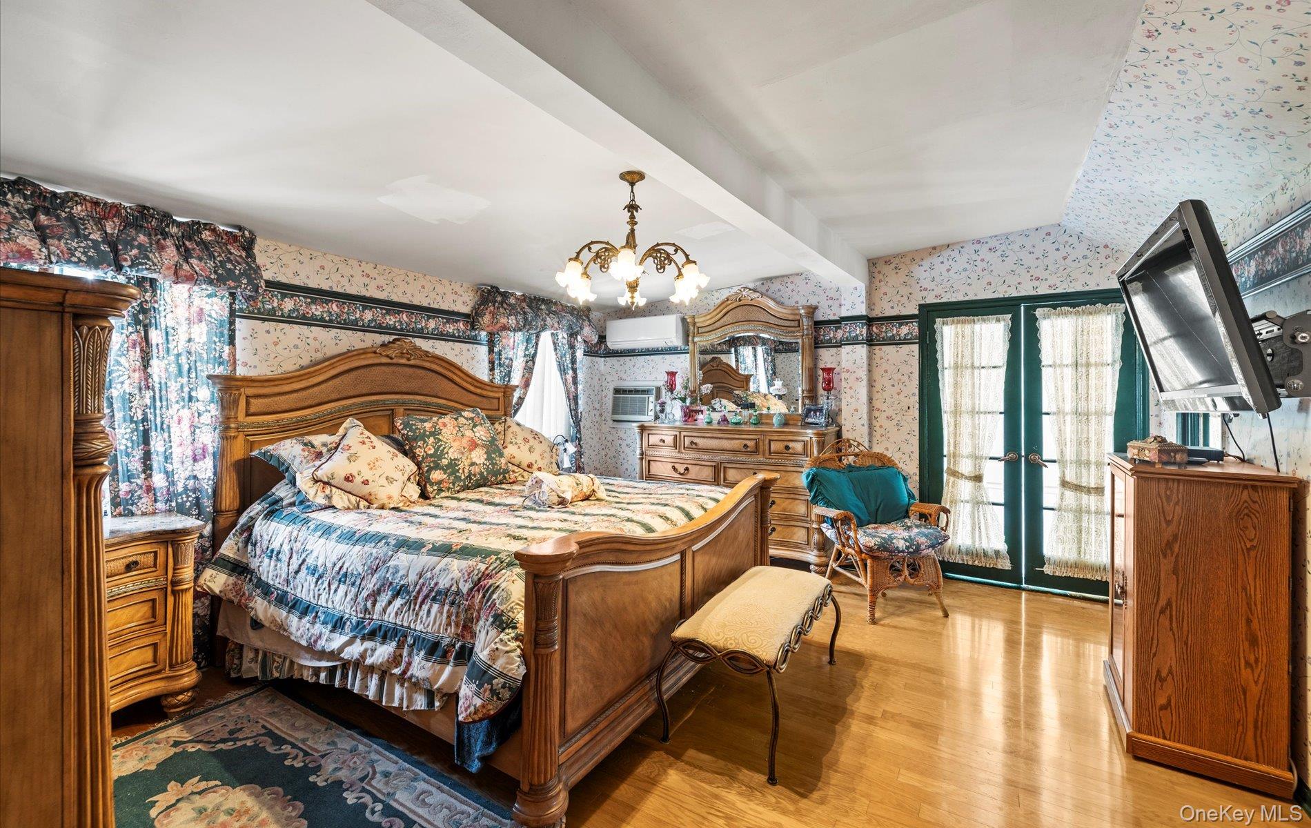 2 Johnson Drive, Brightwaters, NY 11718