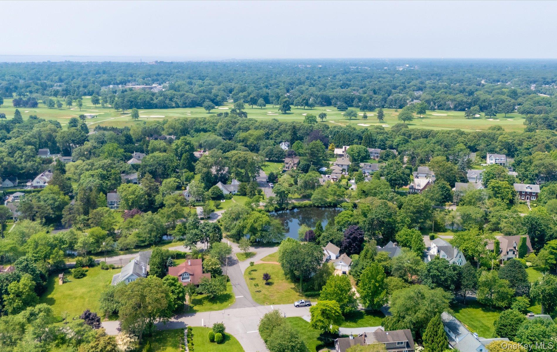 2 Johnson Drive, Brightwaters, NY 11718