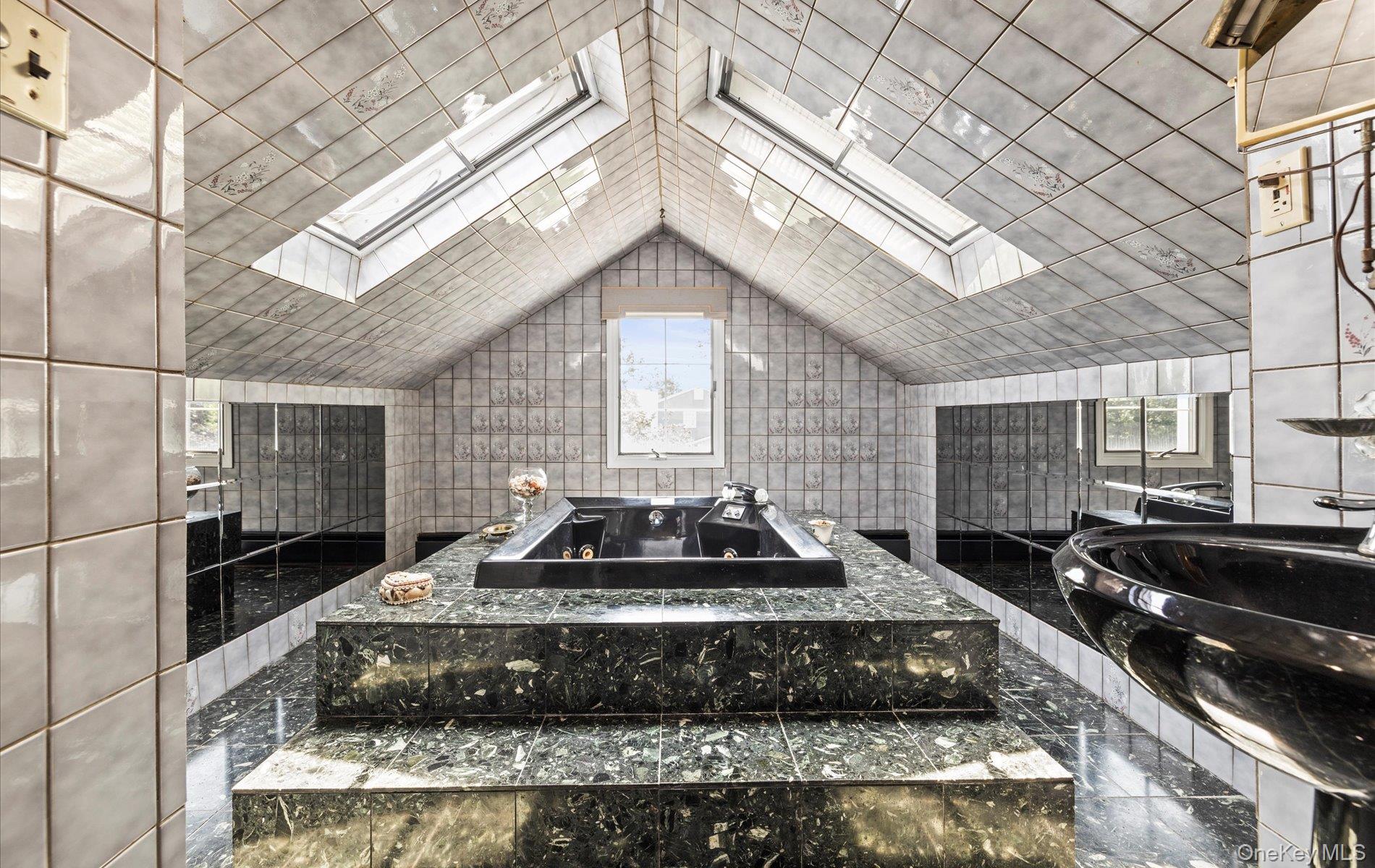 2 Johnson Drive, Brightwaters, NY 11718