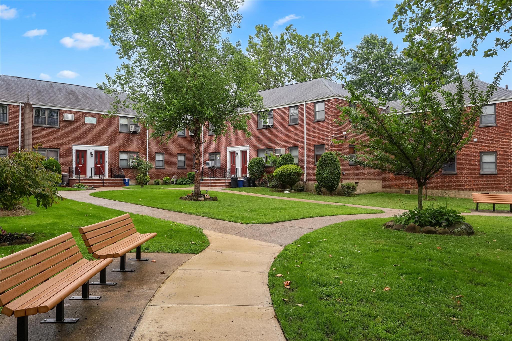 160-54 Willets Point Boulevard # 4-206, Whitestone, NY 11357