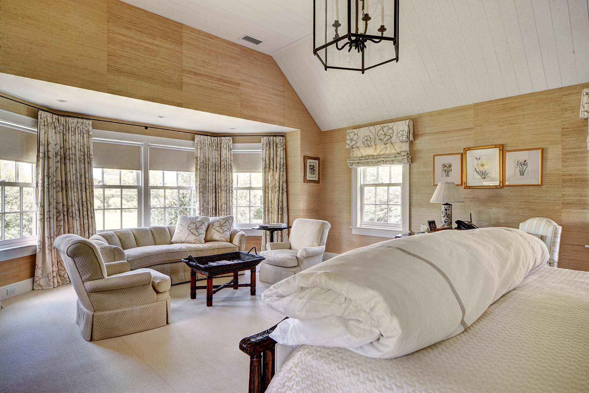 10 Jones Road, East Hampton, NY 11937