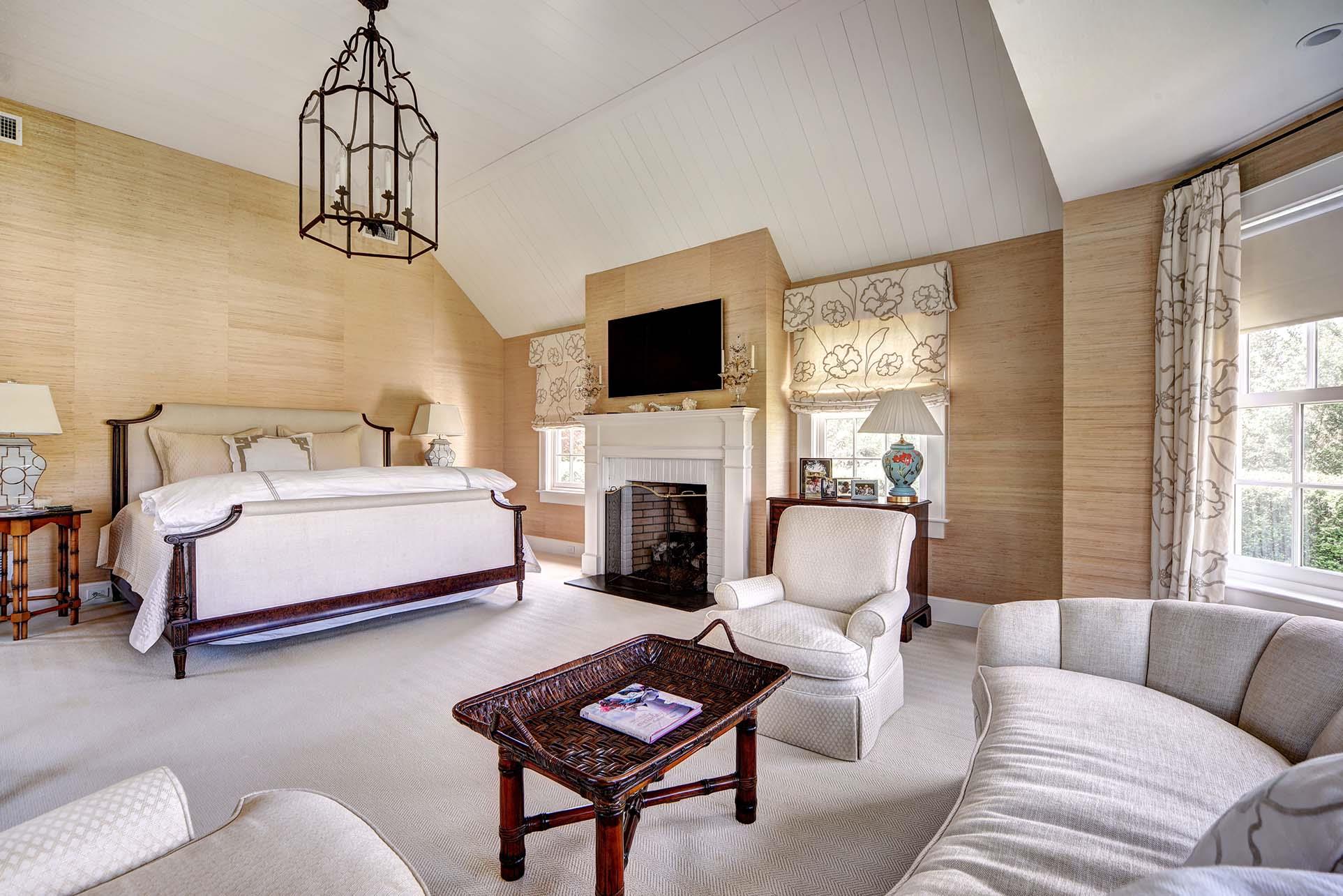 10 Jones Road, East Hampton, NY 11937