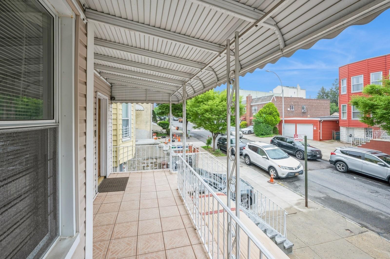 845 Kinsella Street, Bronx, NY 10462