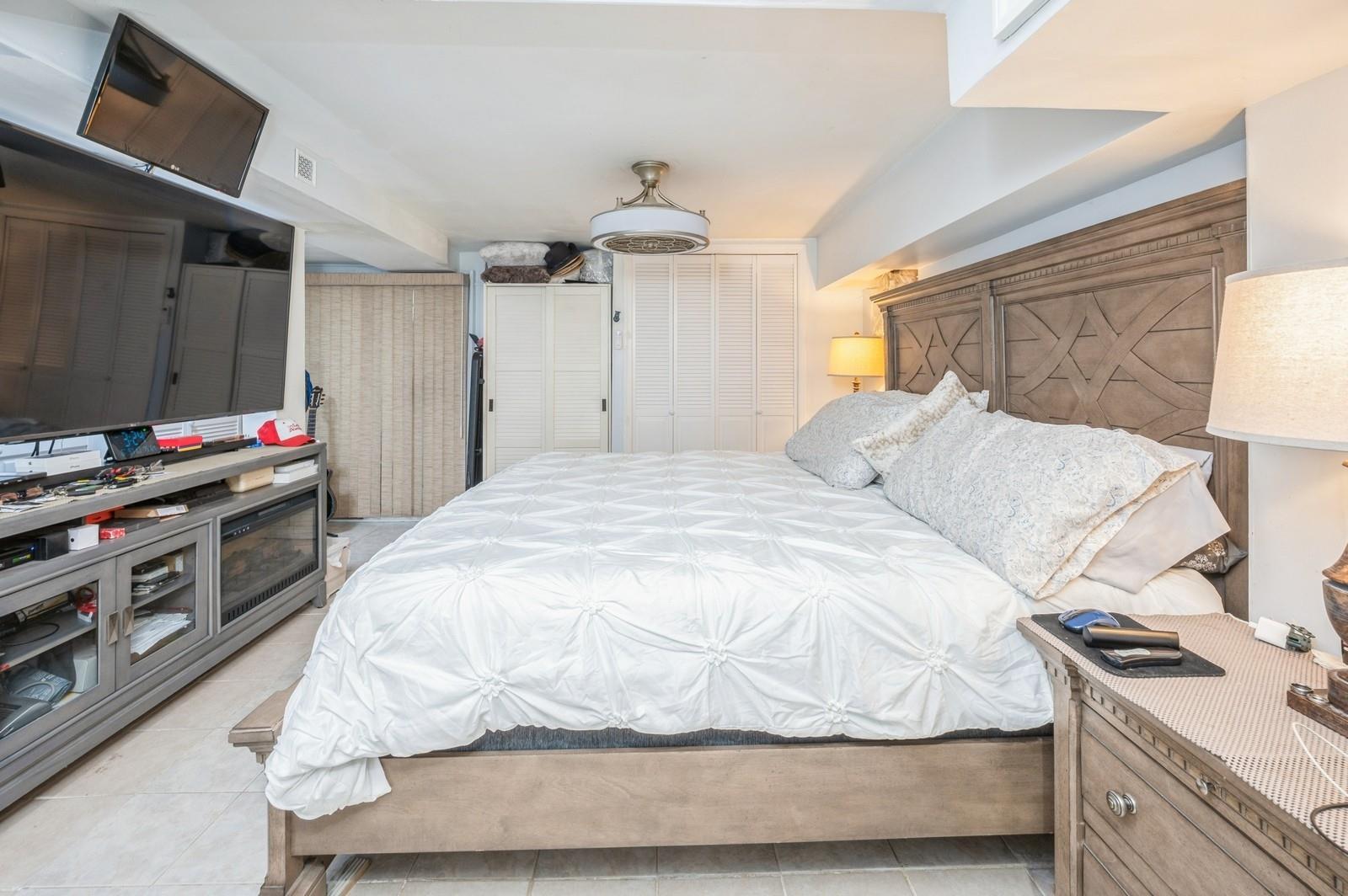 845 Kinsella Street, Bronx, NY 10462