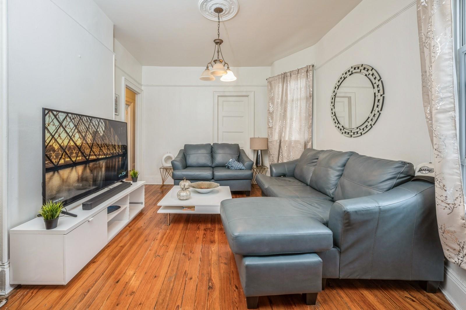 845 Kinsella Street, Bronx, NY 10462