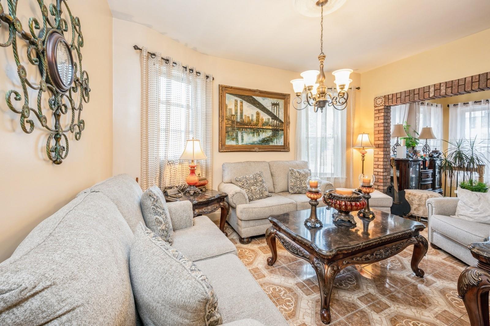 845 Kinsella Street, Bronx, NY 10462