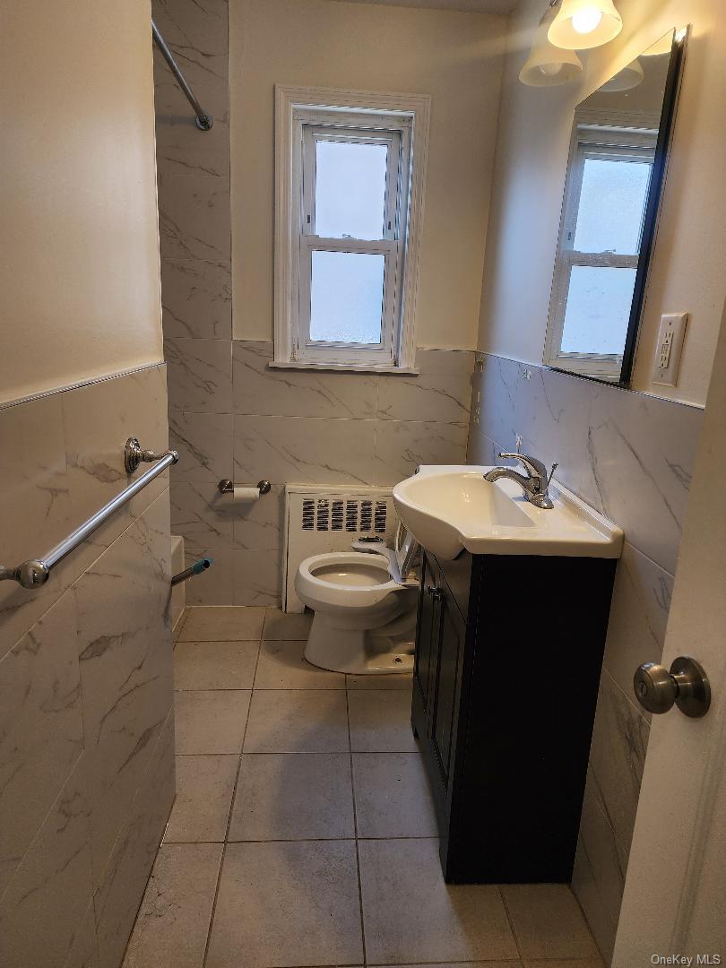 211-52 46 Rd, Bayside, NY 11361