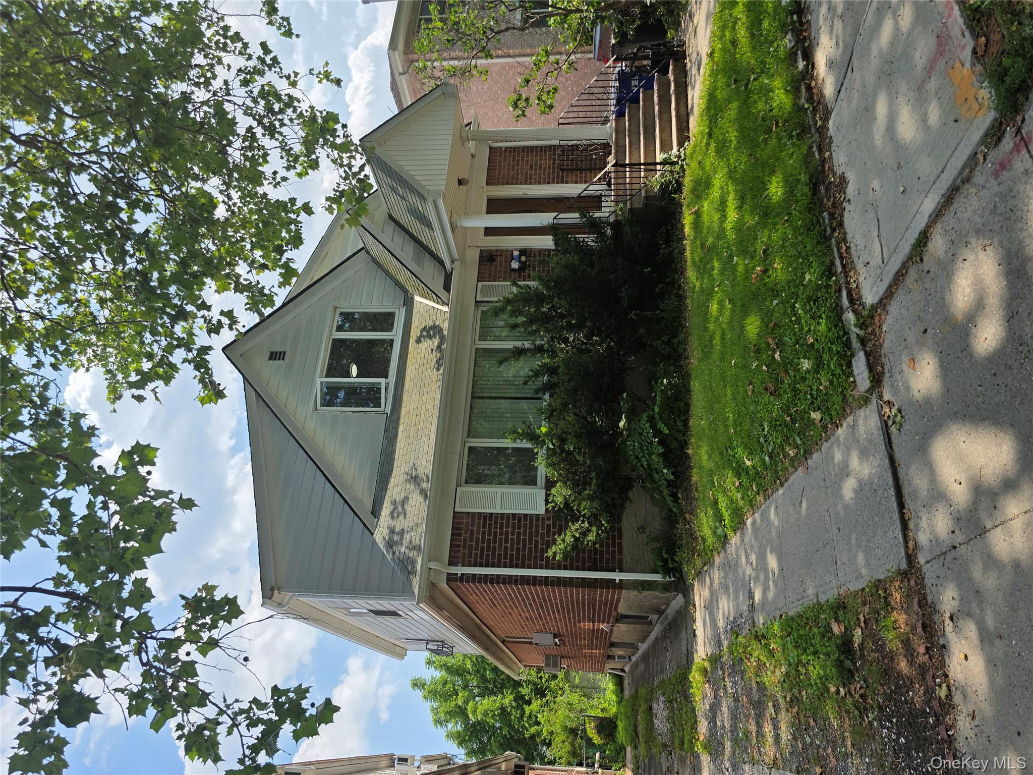 211-52 46 Rd, Bayside, NY 11361