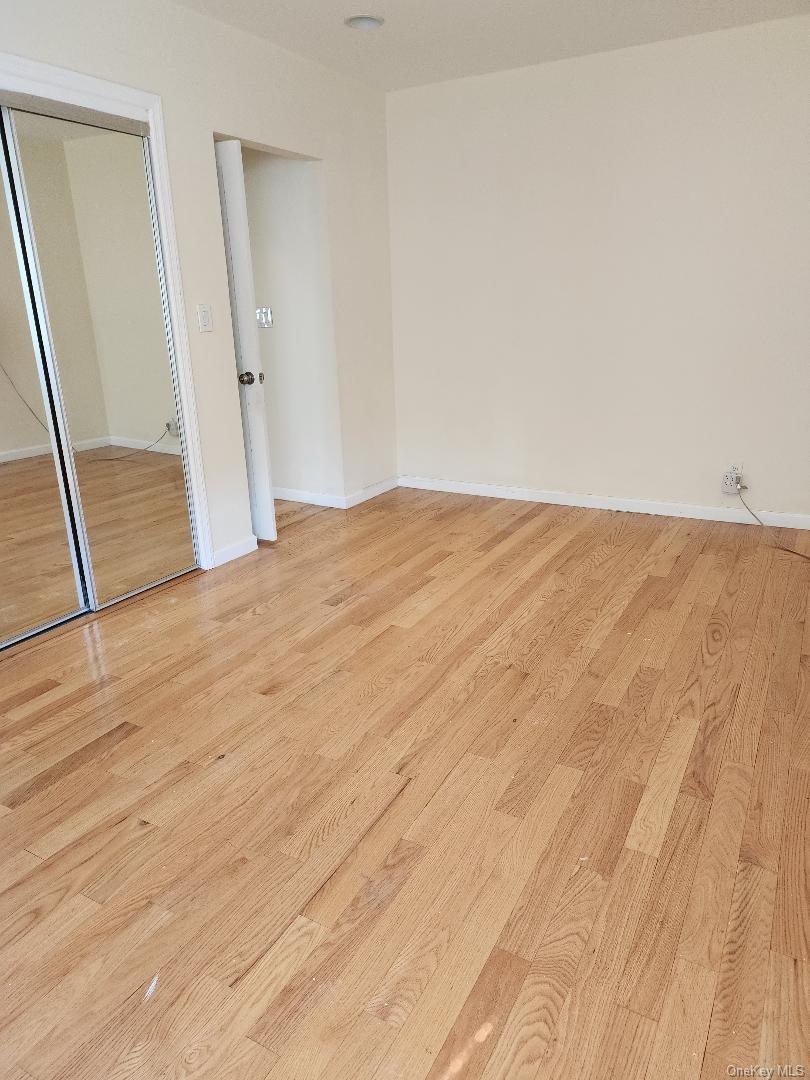 211-52 46 Rd, Bayside, NY 11361